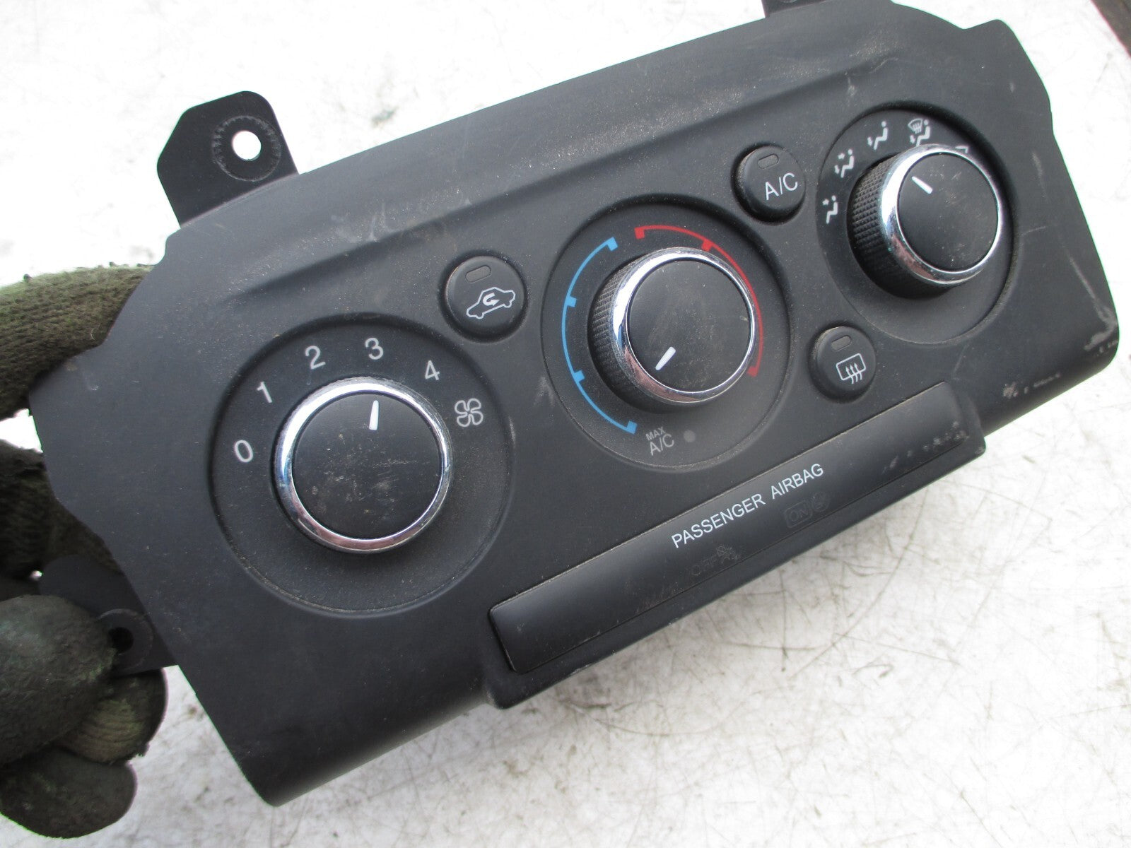 FORD KA + 2018 1.2 PETROL AIR CONDITIONING HEATER CONTROL SWITCHES G1B519980AA