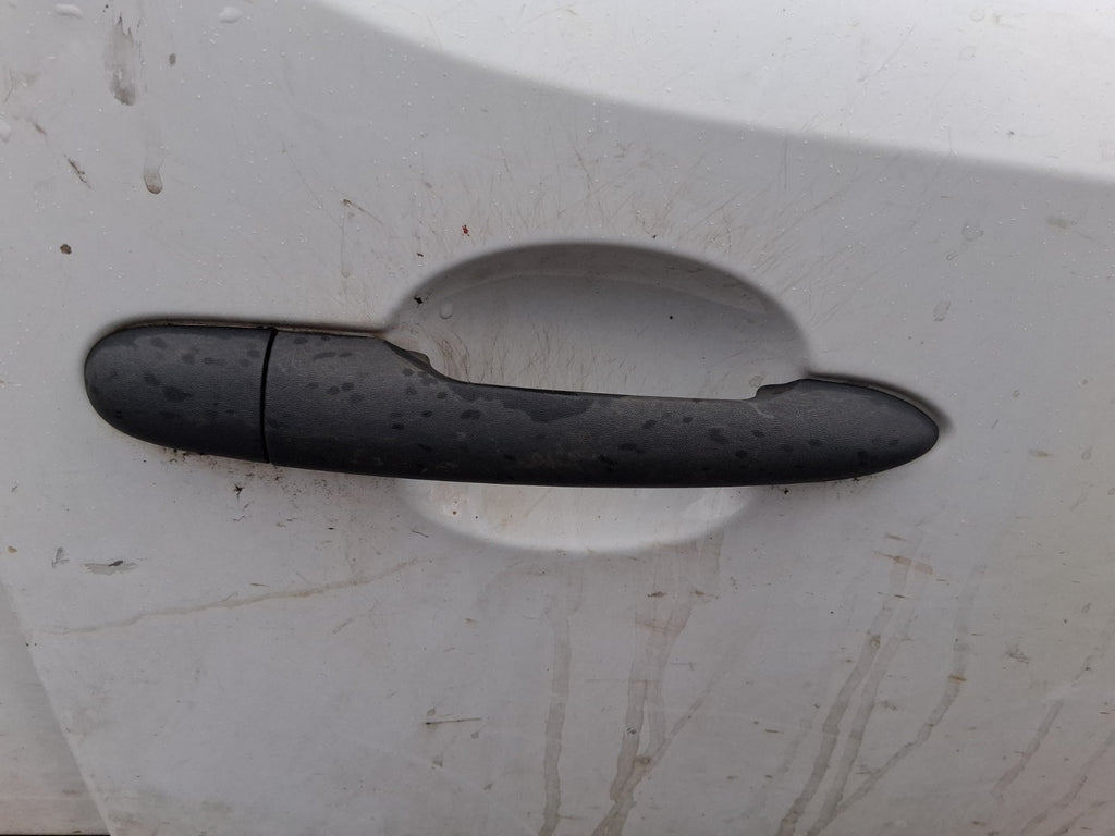 2016 MERCEDES CITAN W415 OSF DRIVER SIDE FRONT RIGHT EXTERIOR DOOR HANDLE