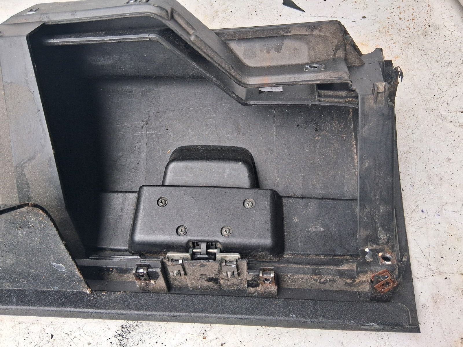 2016 PEUGEOT BOXER MK3 FRONT DASHBOARD GLOVE BOX STORAGE COMPARTMENT 1308173070