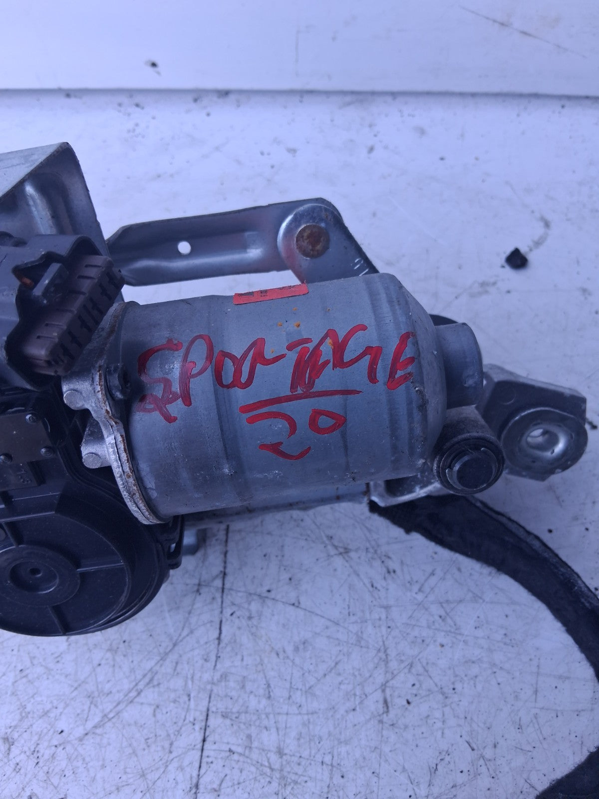 2020 KIA SPORTAGE MK4 FRONT WINDSCREEN WIPER MOTOR  AND LINKAGE F00S2S2913