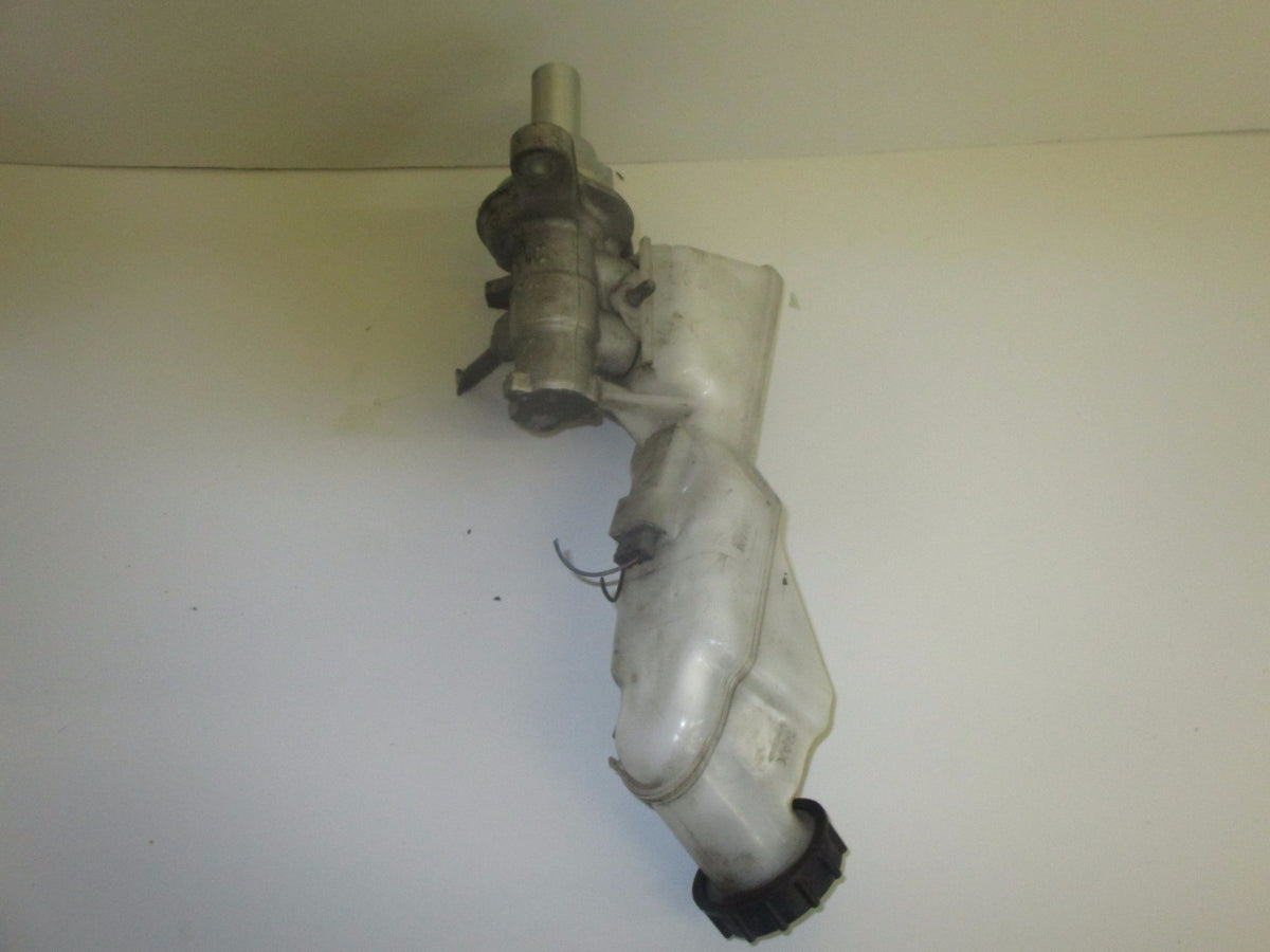 FORD FIESTA MK6 1.6 TCDI BRAKE MASTER CYLINDER TANK RESERVOIR 0204054028