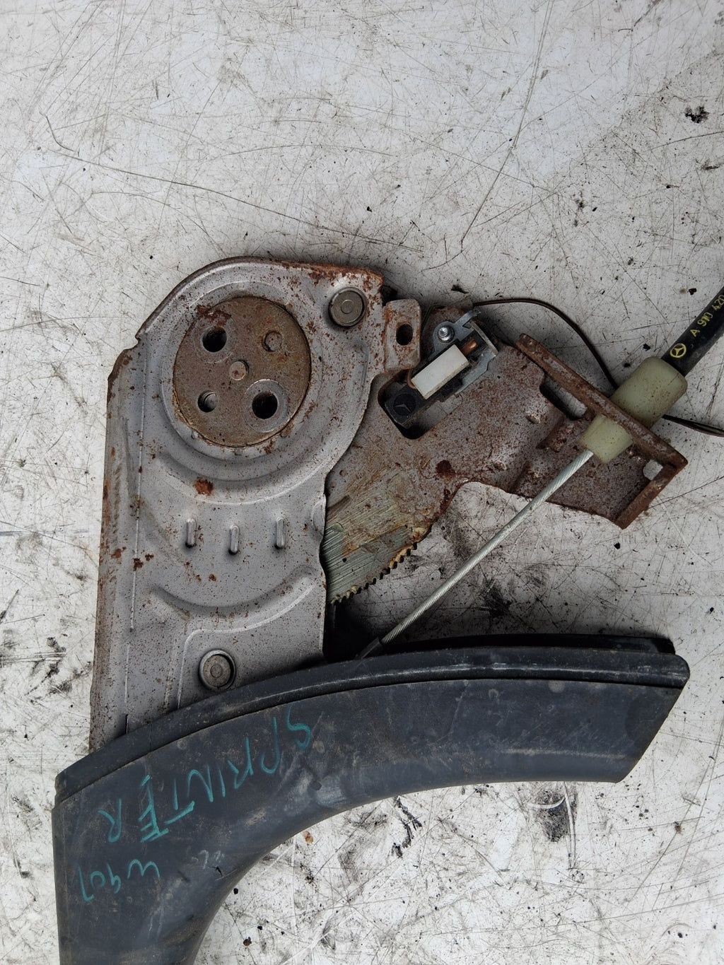 2021 MERCEDES SPRINTER W907 MANUAL HANDBRAKE LEVER MECHANISM
