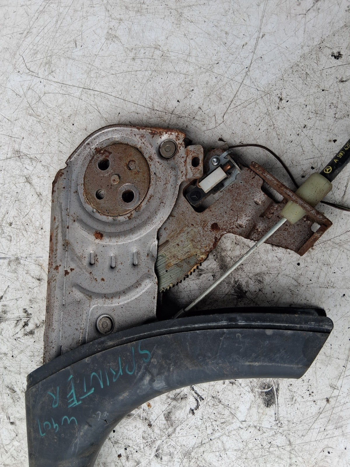 2021 MERCEDES SPRINTER W907 MANUAL HANDBRAKE LEVER MECHANISM