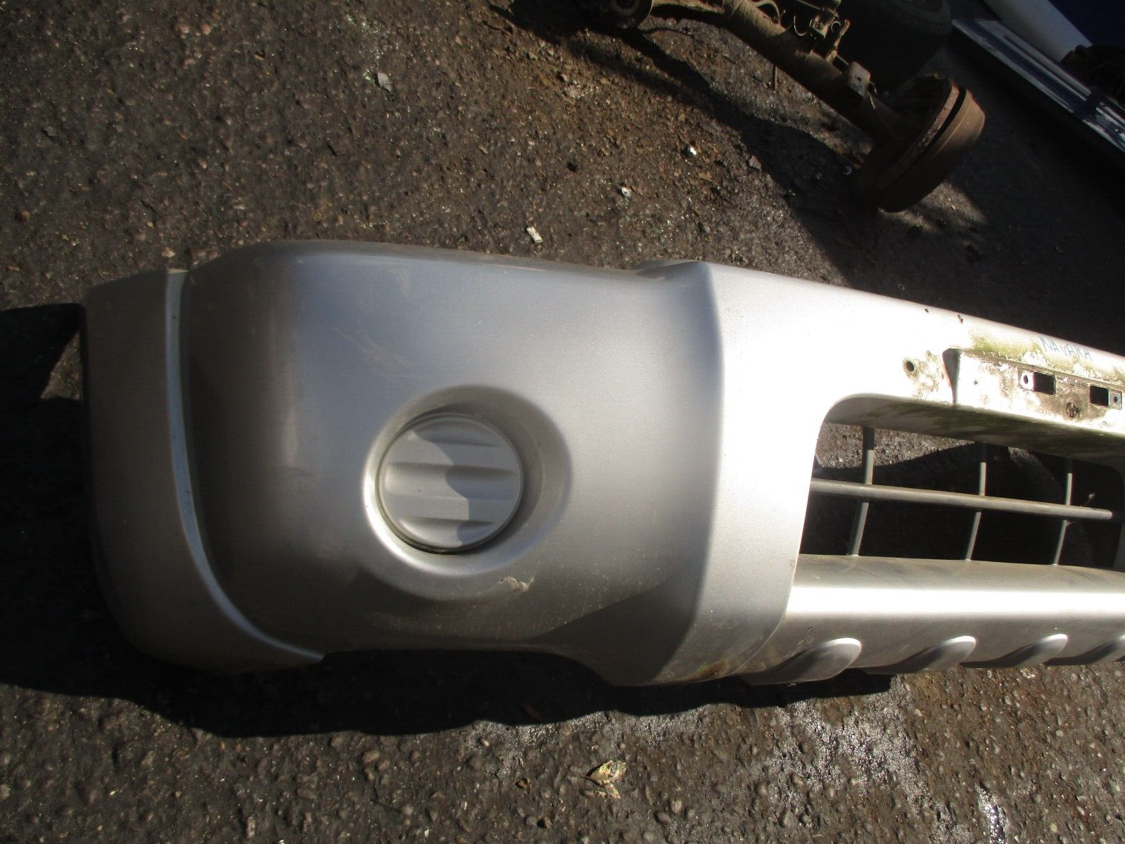 2002 NISSAN NAVARA D22 COMPLETE FRONT BUMPER SILVER