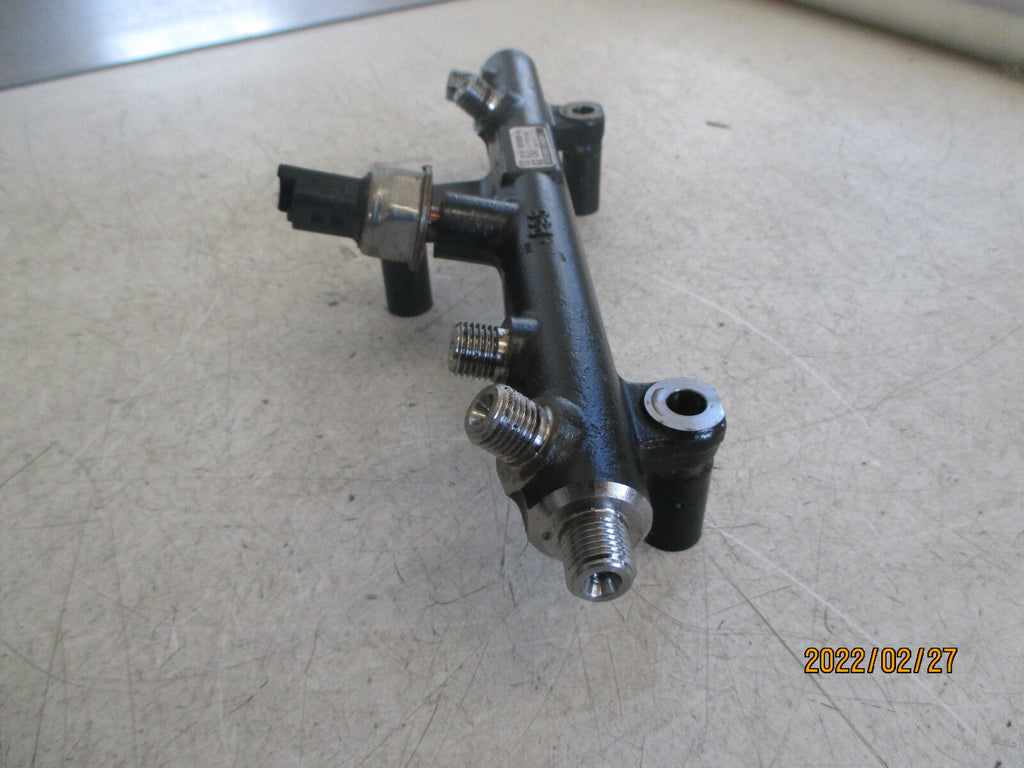 FORD S MAX 2014 2.0 DIESEL FUEL INJECTION RAIL 9681909680