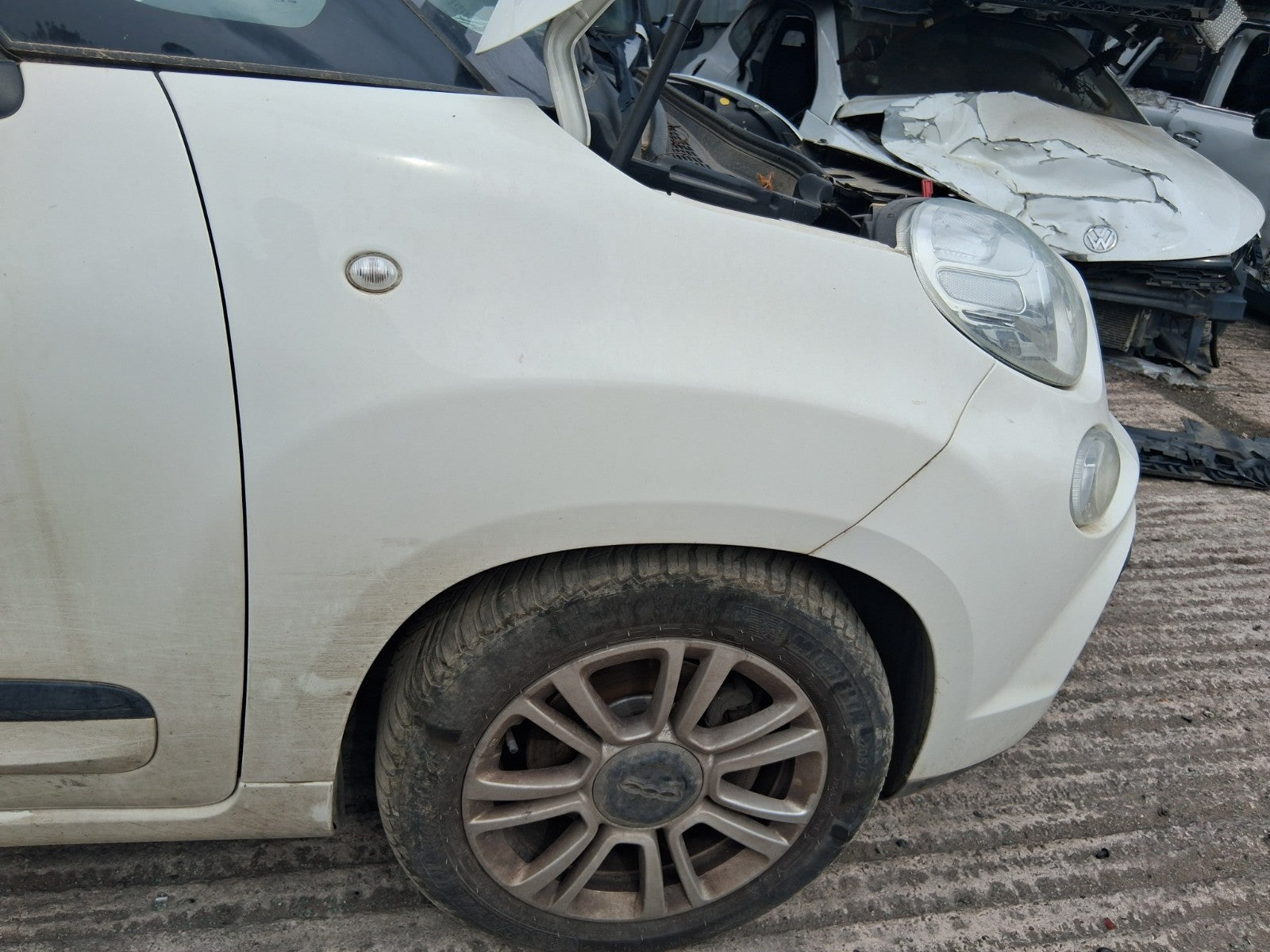 2019 FIAT 500L HATCH OSF DRIVER SIDE FRONT WING PANEL WHITE BIANCO GELATO 934/A