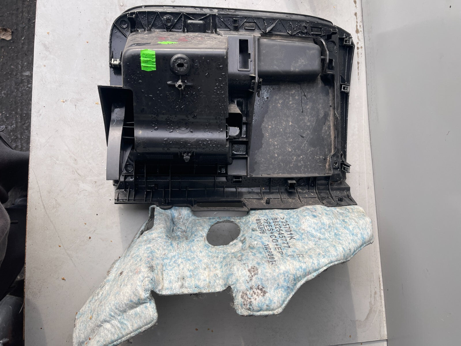 CITROEN C3 PICASSO 2000 GLOVE BOX STORAGE COMPARTMENT 968254777