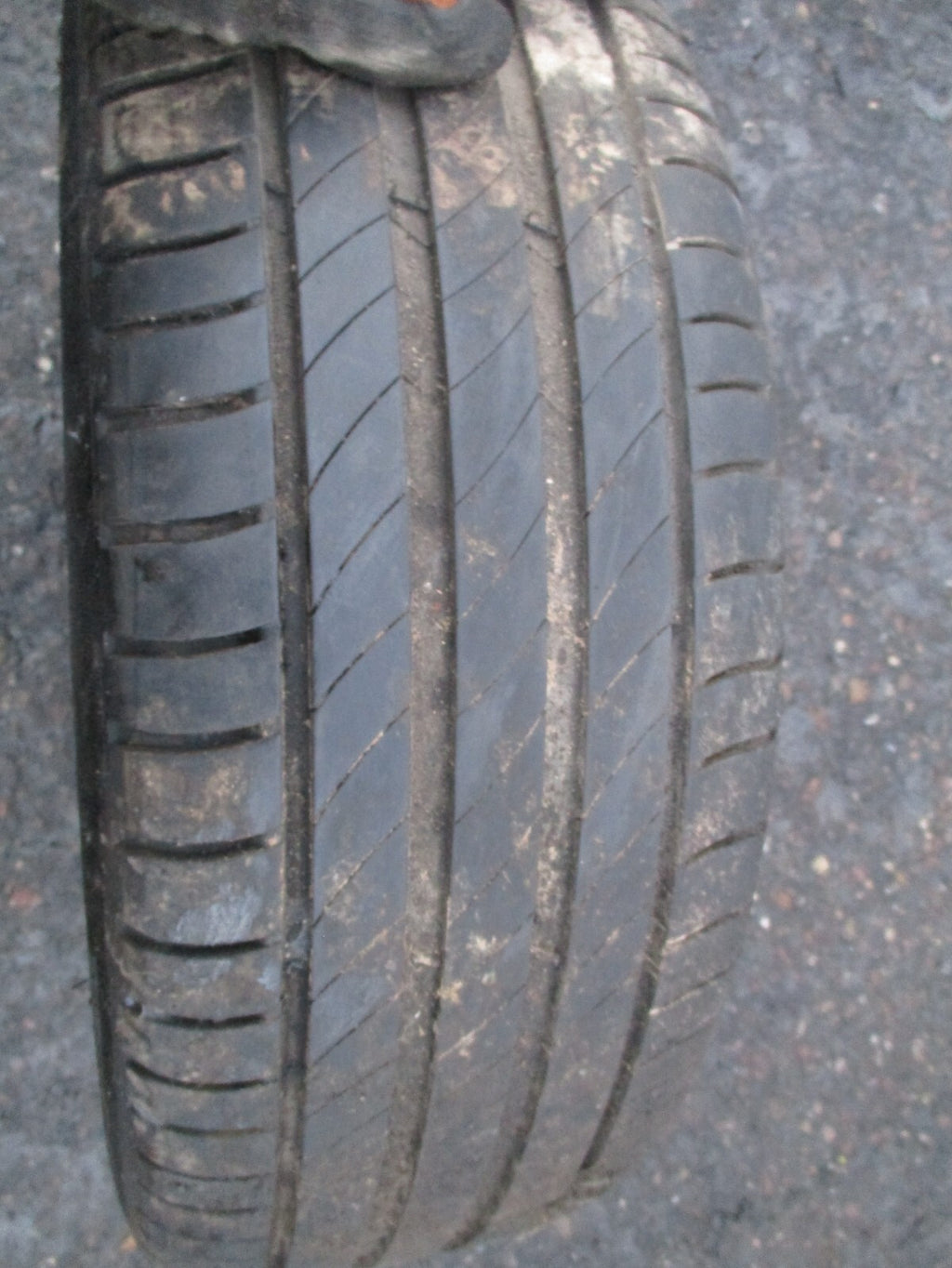 HYUNDAI IX20 2018 16 INCH ALLOY WHEEL WITH TYRE 205/55R16 529101K650