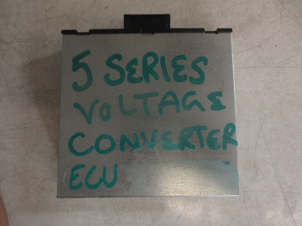 2011 BMW 5 SERIES F10 VOLTAGE CONVERTER MODULE UNIT 8ES01013401