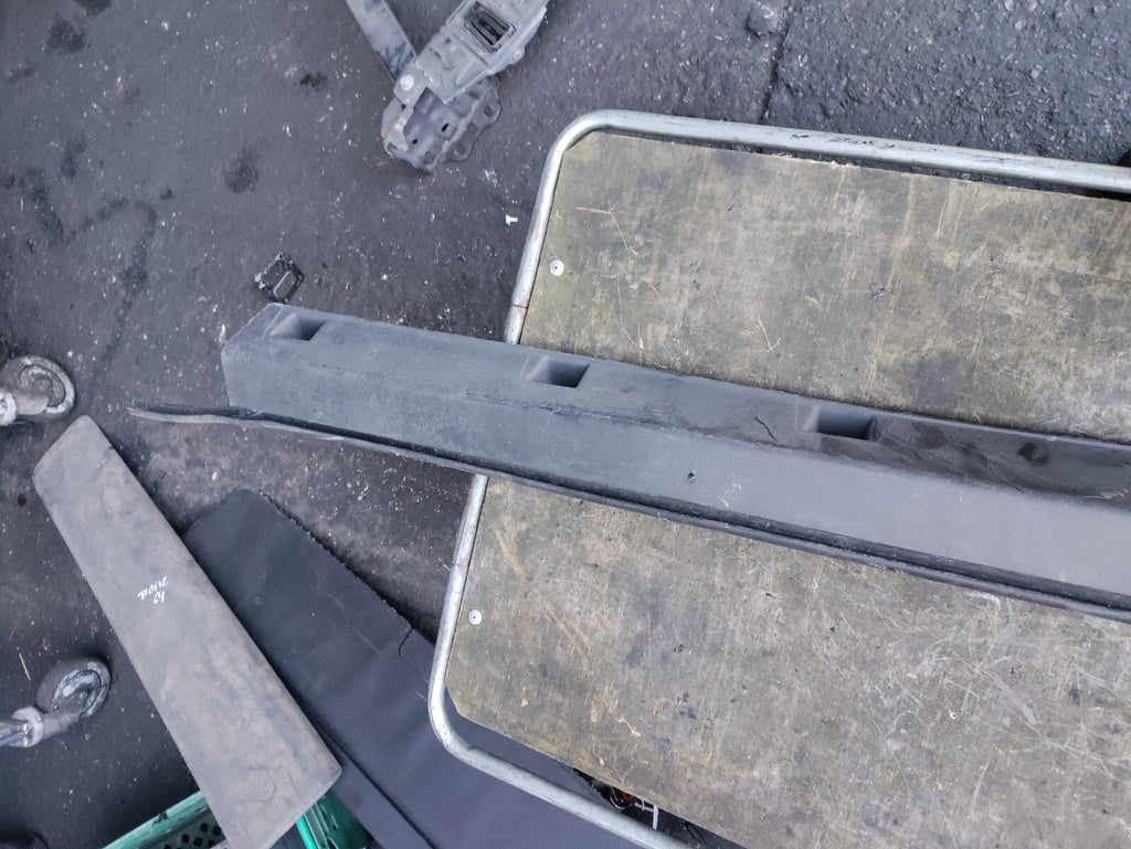 VAUXHALL MOKKA 2013 DRIVER SIDE SKIRT