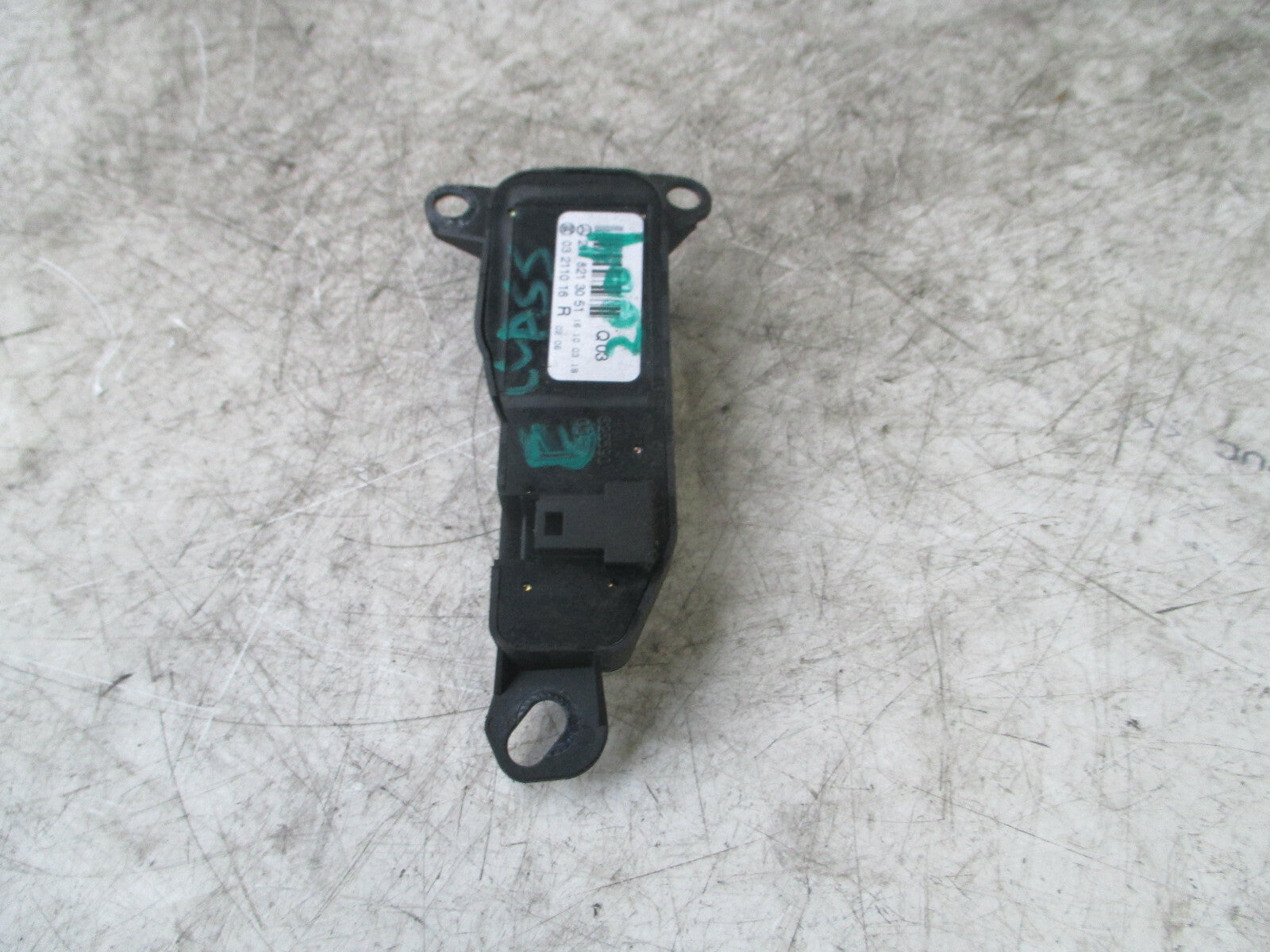 MERCEDES BENZ E CLASS W211 2004 WING MIRROR CONTROL SWITCH 2118213051