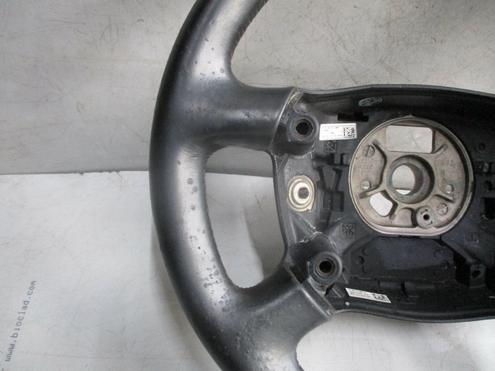AUDI A3 8P 2005 4 SPOKE LEATHER DRIVING STEERING WHEEL