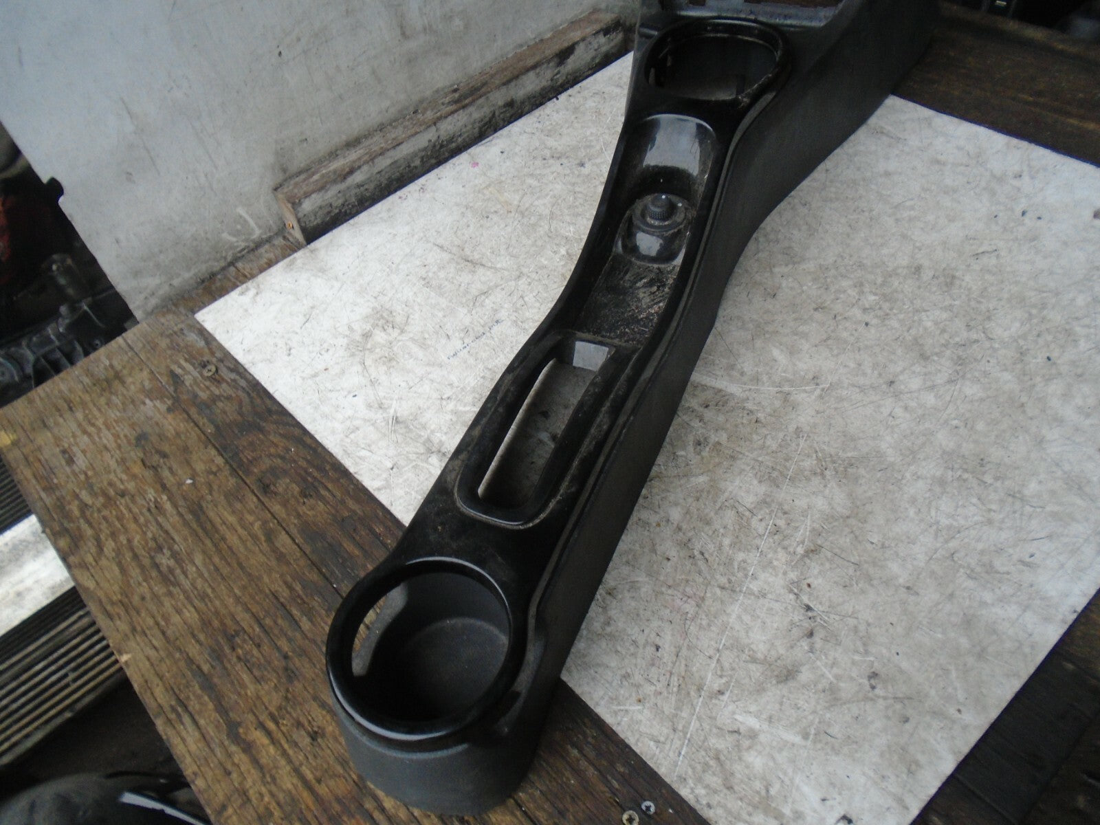 DACIA DUSTER 2016 MK1 FACE CENTRE CONSOLE