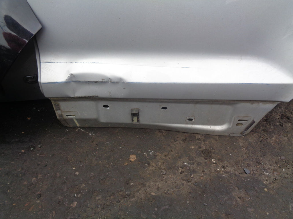 FORD ECOSPORT MK1 2018 NSR PASSENGER SIDE ELECTRIC REAR COMPLETE DOOR DAMAGED
