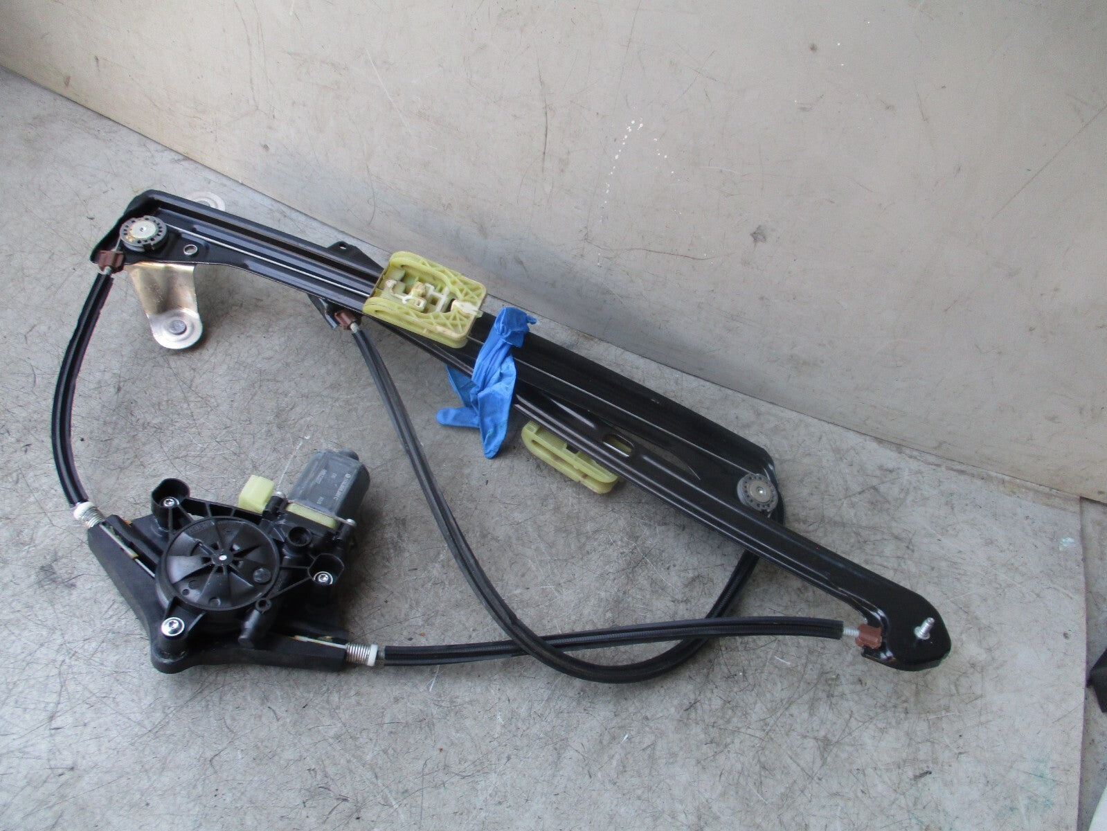 2017 VW VOLKSWAGEN GOLF MK7 NS PASSENGER FRONT WINDOW MOTOR REGULATOR 5G4837461H