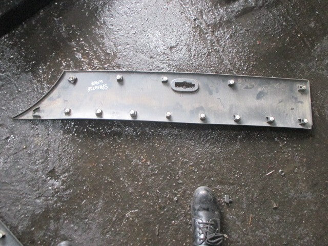 2021 MERCEDES BENZ SPRINTER W907 OSR DRIVER SIDE REAR MOULDING TRIM A9106907200