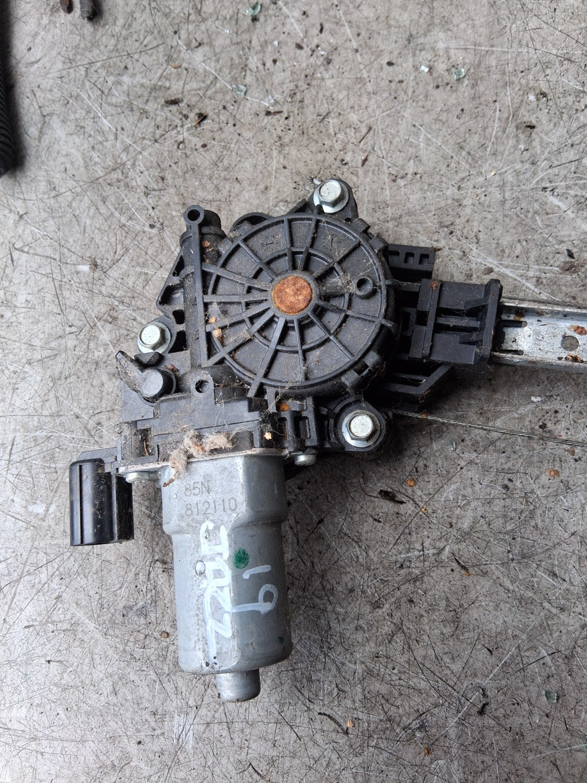 2019 HONDA JAZZ SIDE DRIVER REAR WINDOW MOTOR AND REGULATOR CM012690A