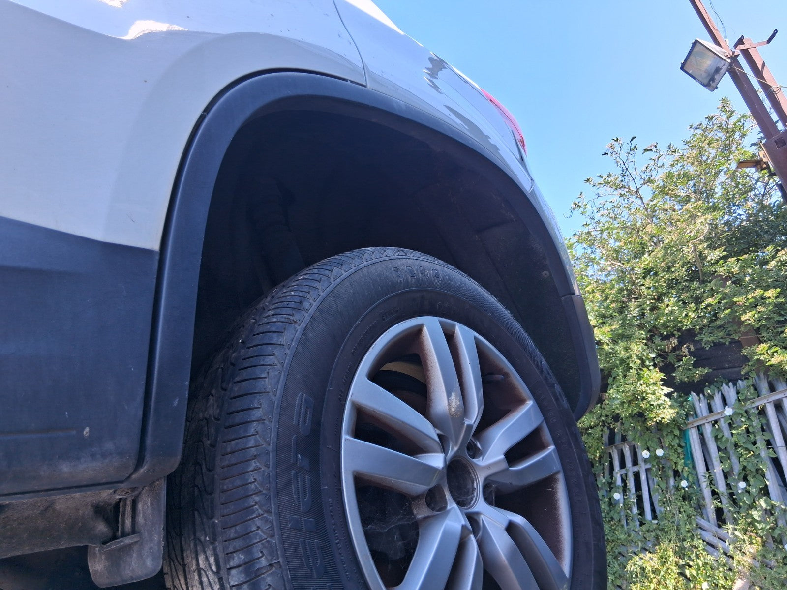2013 VW VOLKSWAGEN TIGUAN NSR PASSENGER SIDE REAR WHEEL ARCH TRIM