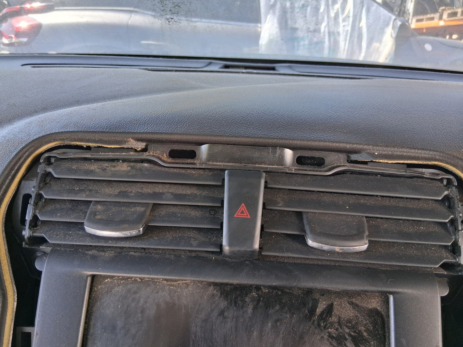 2016 FORD MONDEO MK5 HATCHBACK FRONT DASHBOARD CENTRE AIR VENT & HAZARD SWITCH