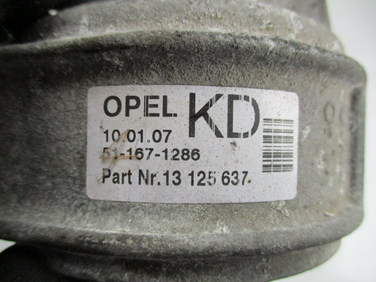 VAUXHALL ASTRA H MK5 OS DRIVERS SIDE ENGINE MOUNT 13125637