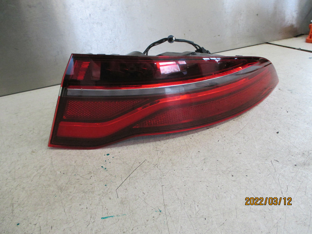 2019 JAGUAR XE FACELIFT OSR DRIVER SIDE REAR TAIL LIGHT TAILLAMP lx7313404aa