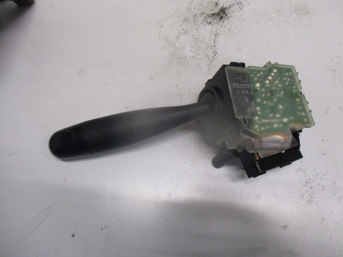 TOYOTA RAV4 2004 REAR WINDOW WIPER WASHER COLUMN CONTROL SWITCH STALK 173680