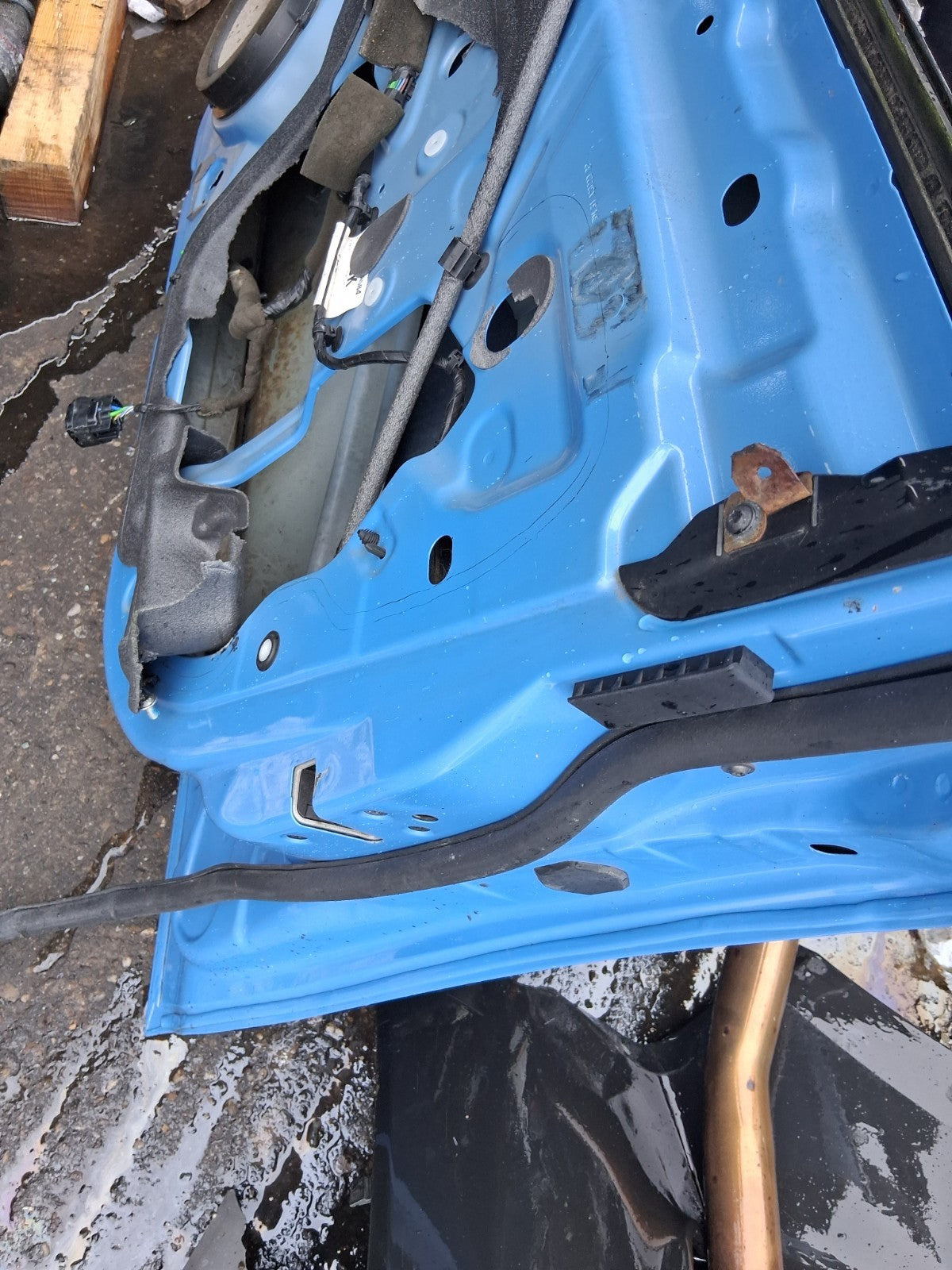 2017 FORD FOCUS MK3 HATCHBACK OSF DRIVER SIDE FRONT RIGHT BARE DOOR BLUE