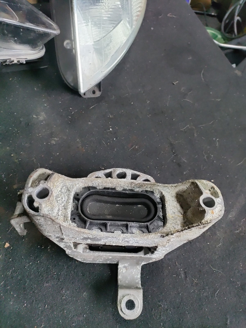 VAUXHALL ZAFIRA C 2018 1.4 PETROL OS DRIVER SIDE TOP ENGINE MOUNT 13347453