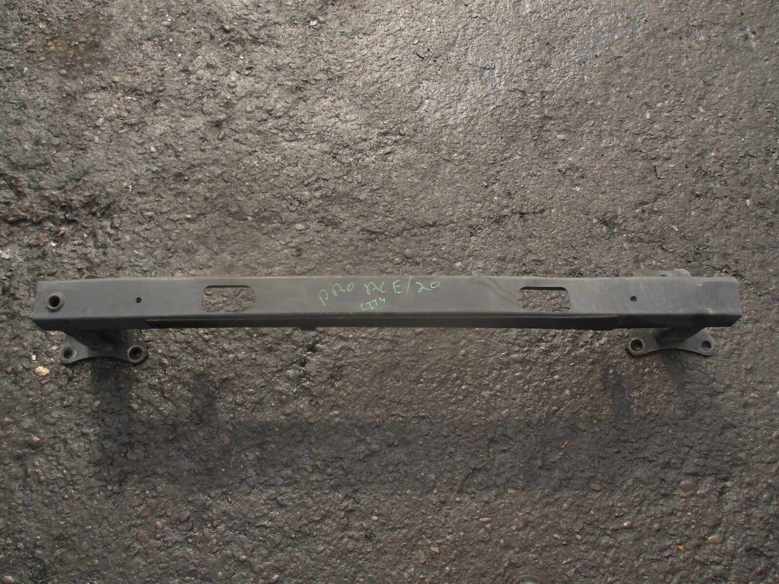 2002 MERCEDES C CLASS COUPE CL203 REAR BUMPER REINFORCEMENT CRASH BAR