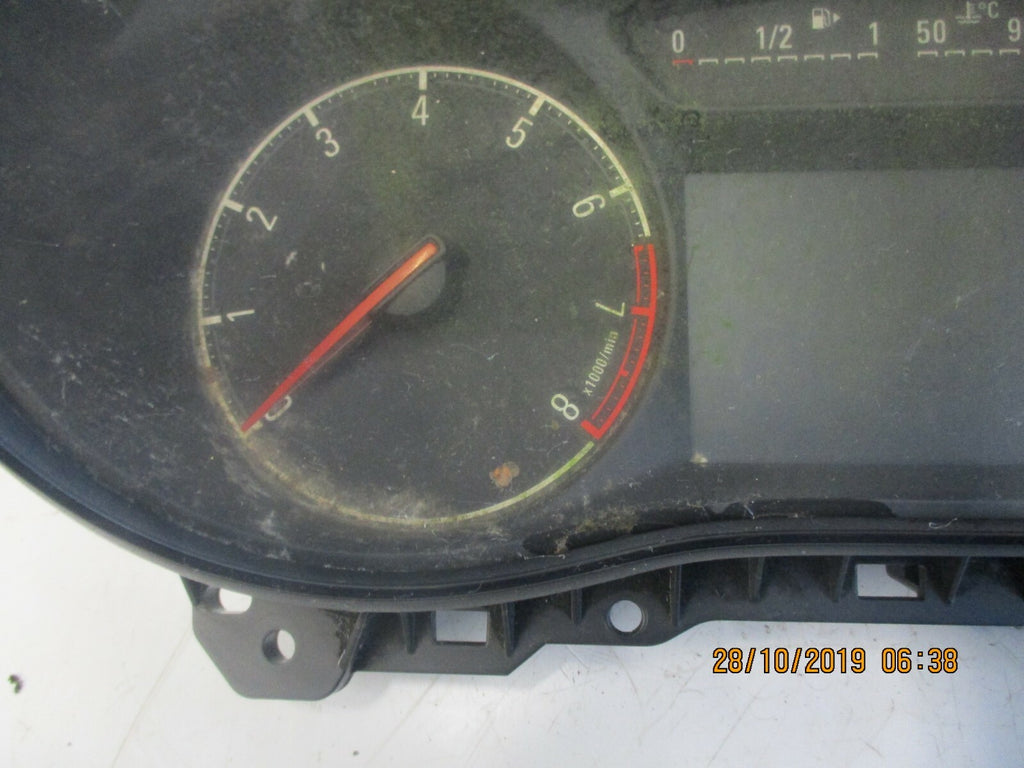 VAUXHALL CORSA E 1.4 PETROL SPEEDO CLOCKS  DIALS INSTRUMENT CLUSTER 367030224