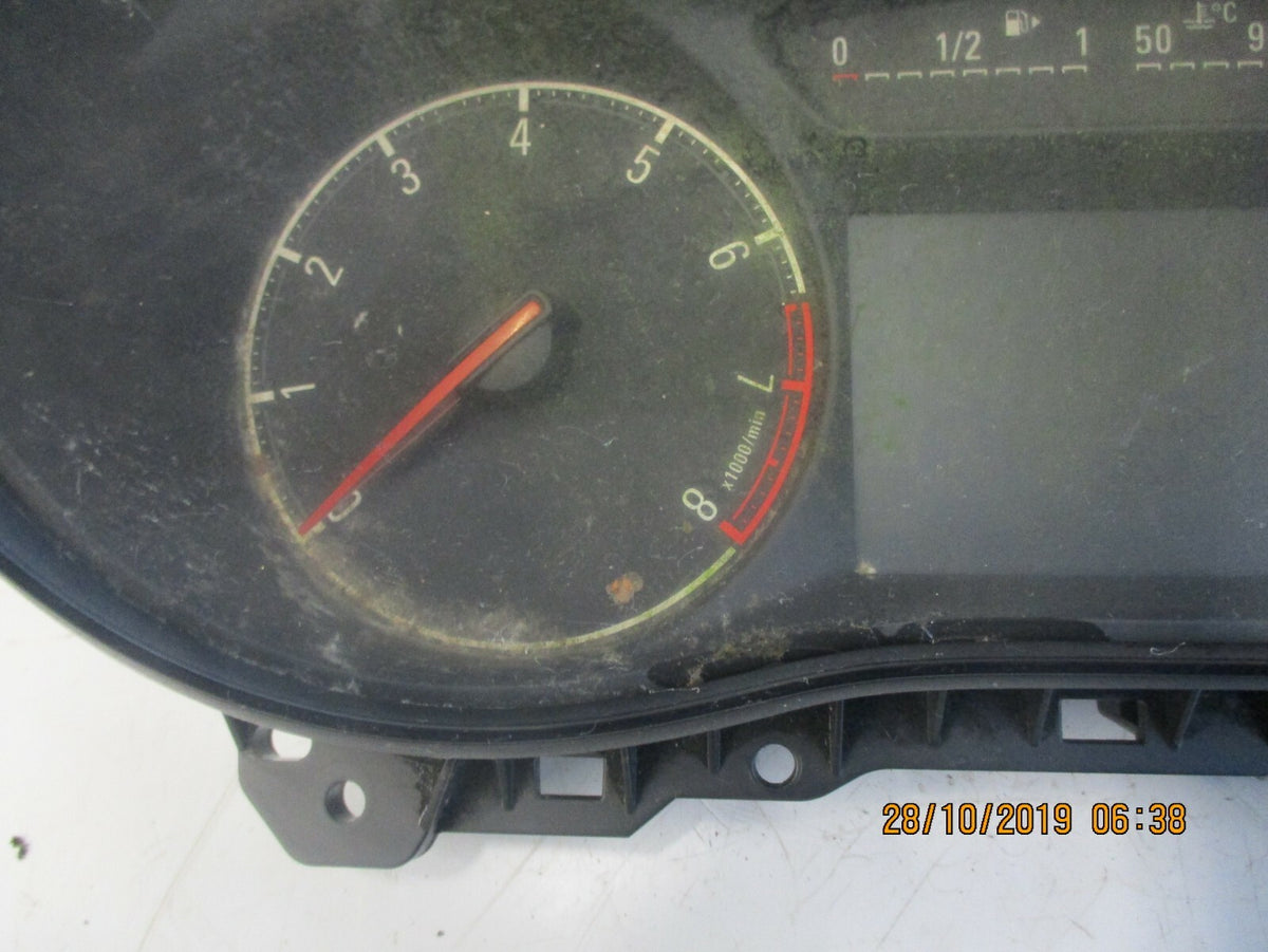 VAUXHALL CORSA E 1.4 PETROL SPEEDO CLOCKS  DIALS INSTRUMENT CLUSTER 367030224