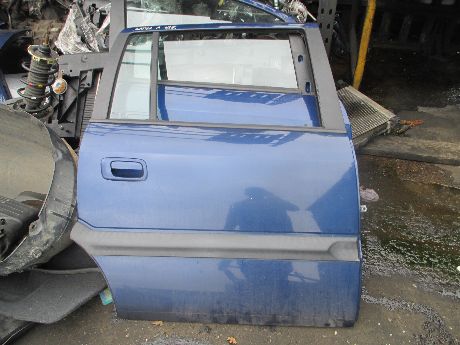 VAUXHALL ZAFIRA A 2004 OSR DRIVER SIDE REAR COMPLETE DOOR BLUE