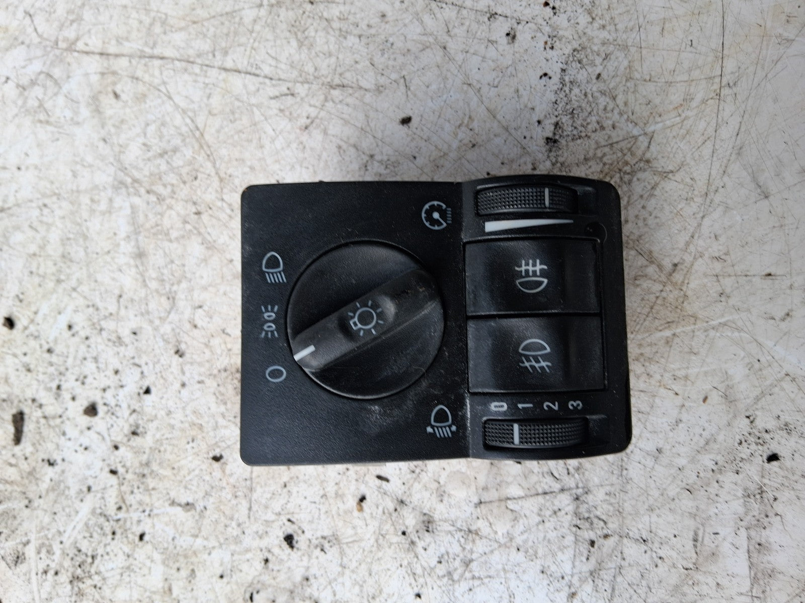 2005 VAUXHALL CORSA C HEADLIGHT ADJUSTER CONTROL SWITCH PANEL 9116608