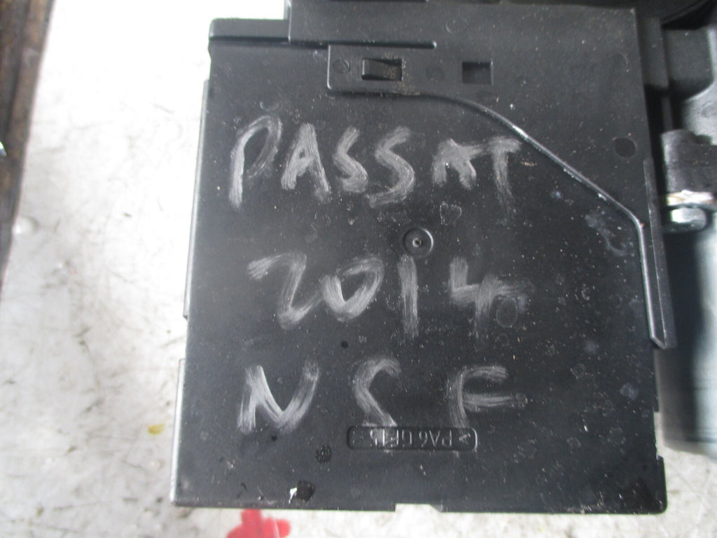 VW VOLKSWAGEN PASSAT B7 2014 NSF PASSENGER SIDE FRONT WINDOW MOTOR REGULATOR