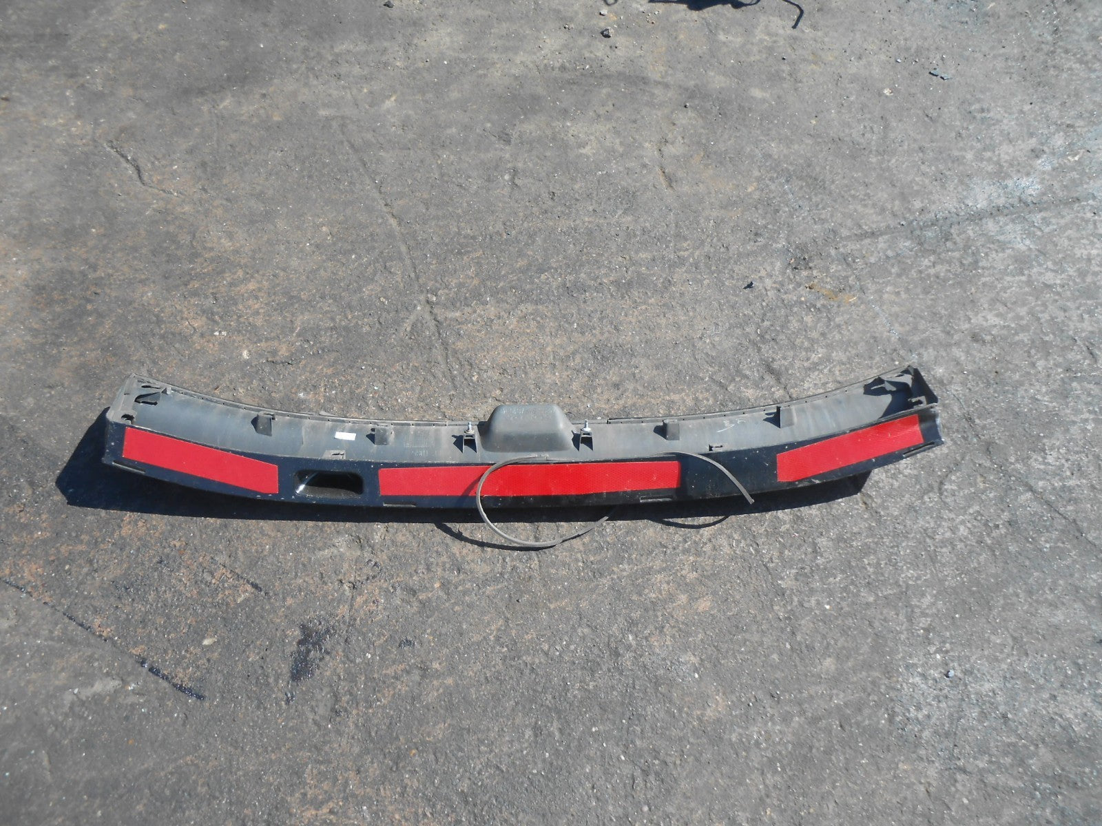 HONDA CR-V RE1 (MK3) 2006 - 2011 BOOT LID TAILGATE LOWER TRIM 74895SWWA010M1
