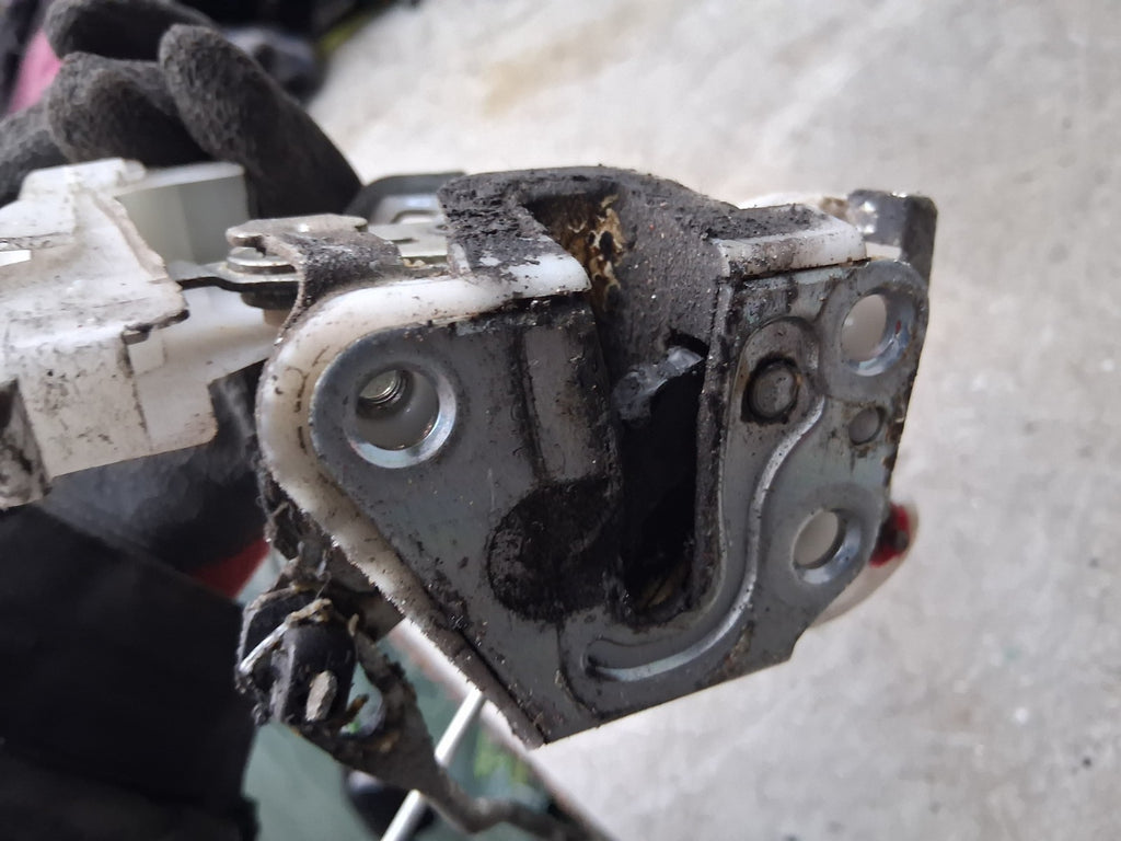 2008 CITROEN C1 3 DOOR FRONT BONNET LOCK LATCH