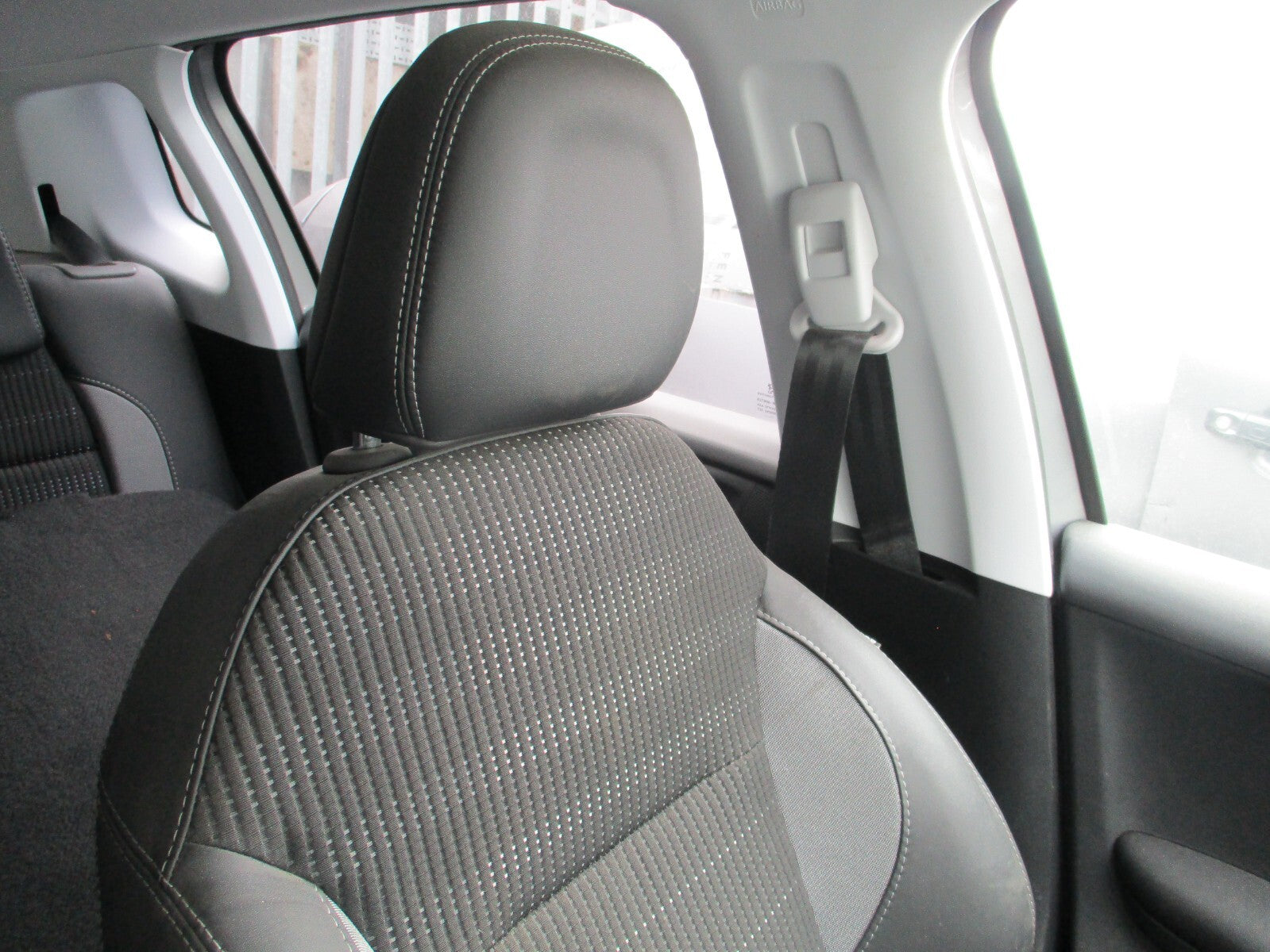 PEUGEOT 2008 2018 MK1 NSF PASSENGER SIDE FRONT COMPLETE SEAT FABRIC