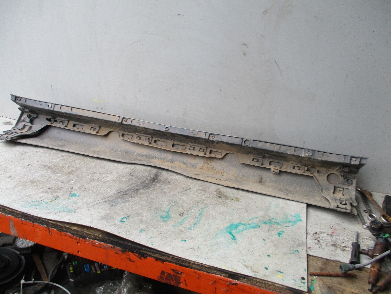 2019 MERCEDES SPRINTER W907 REAR CENTER MIDDLE BUMPER A9078851000