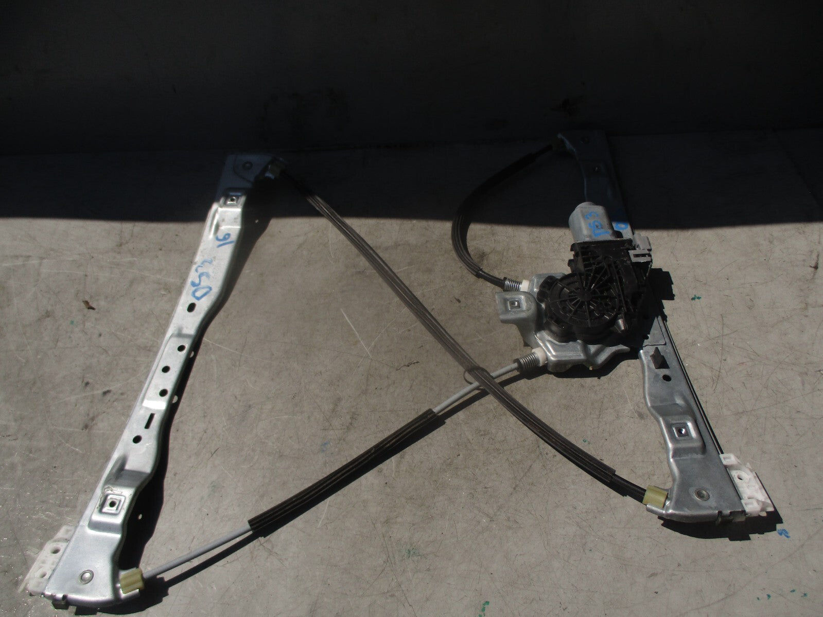 2016 CITROEN DS3 OSF DRIVER SIDE FRONT RIGHT WINDOW MOTOR REGULATOR 402219H