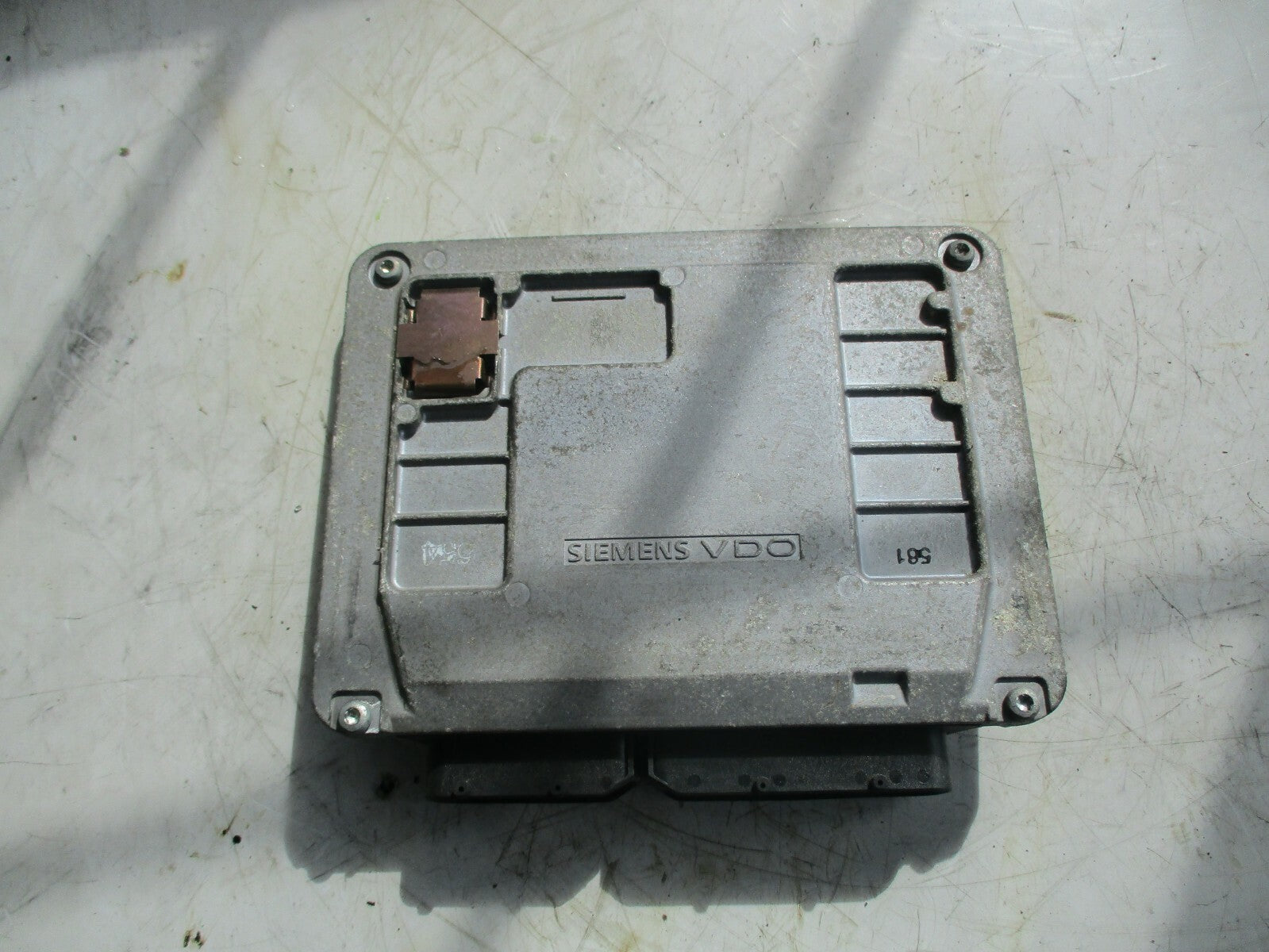 VW VOLKSWAGEN POLO MK4 9N 1.2 PETROL ENGINE CONTROL UNIT ECU MODULE 03D906033F