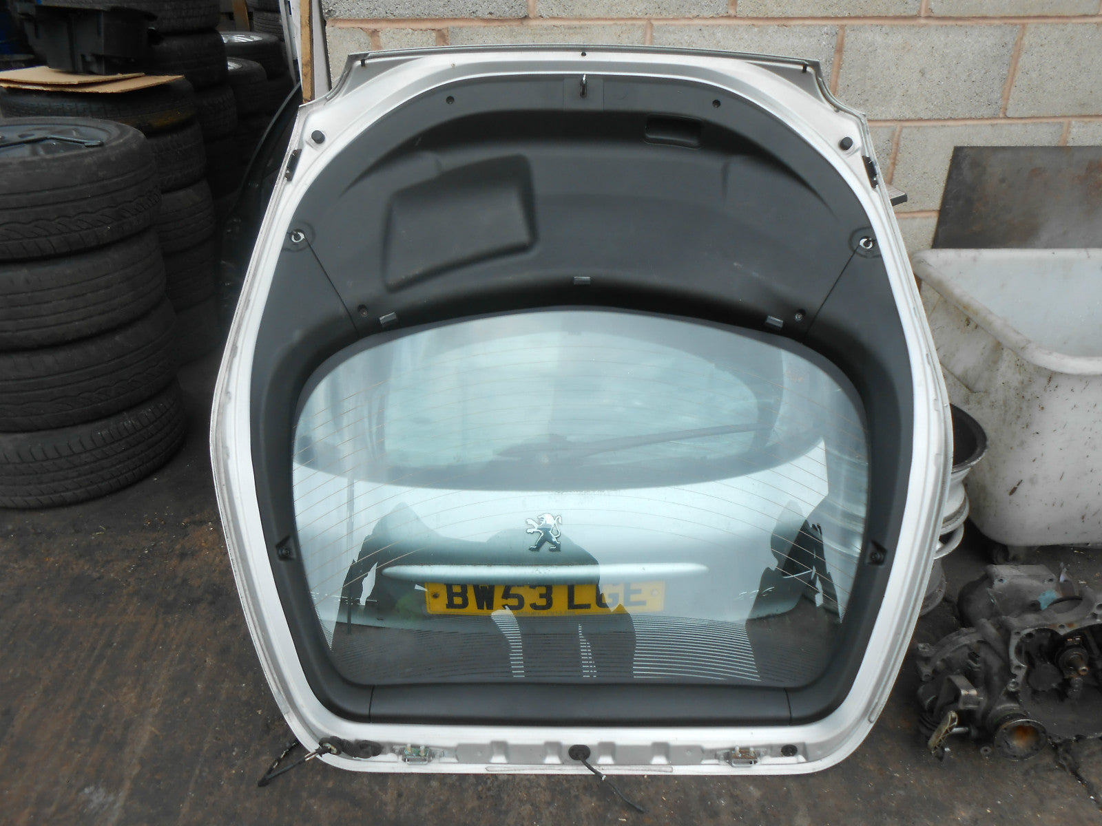 HYUNDAI COUPE RD2 2001 HATCHBACK BOOT LID TAILGATE LS SMART SILVER METALLIC