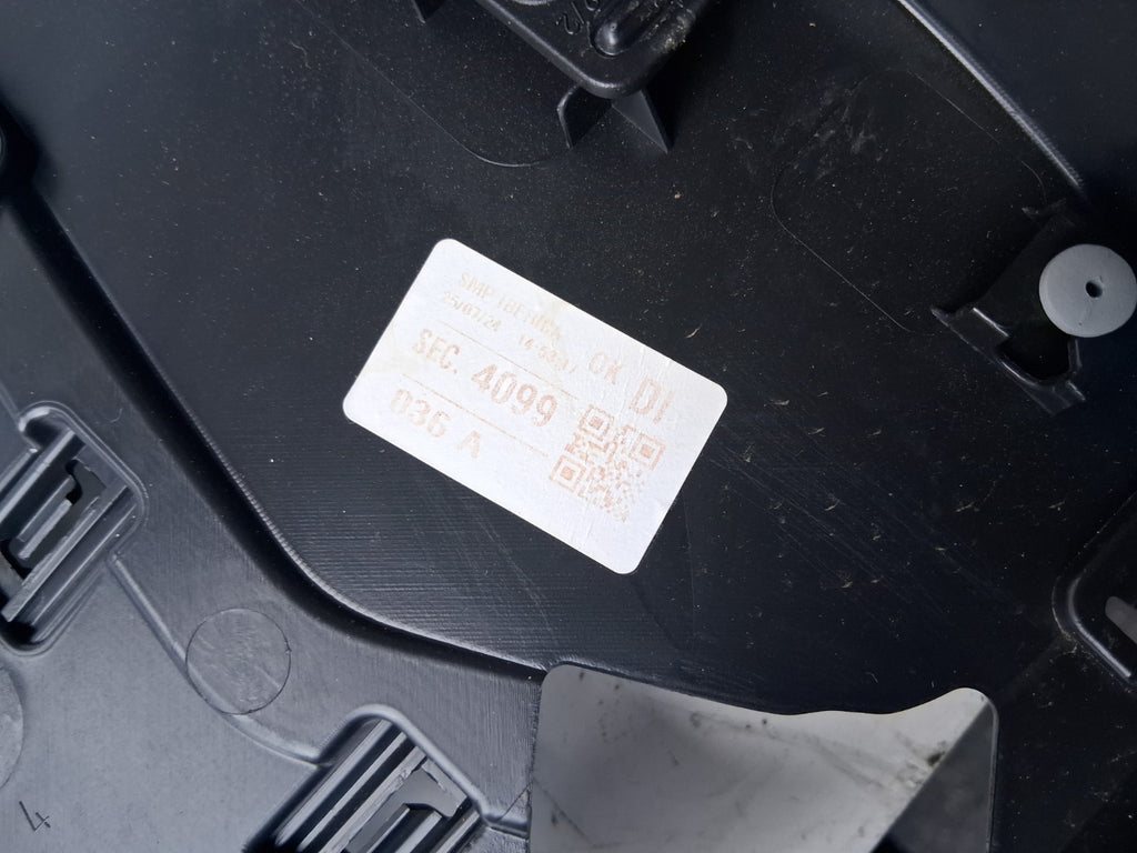 2024 AUDI A1 S LINE MK2 GB NSF PASSENGER SIDE FRONT LEFT DOOR CARD 82G867133