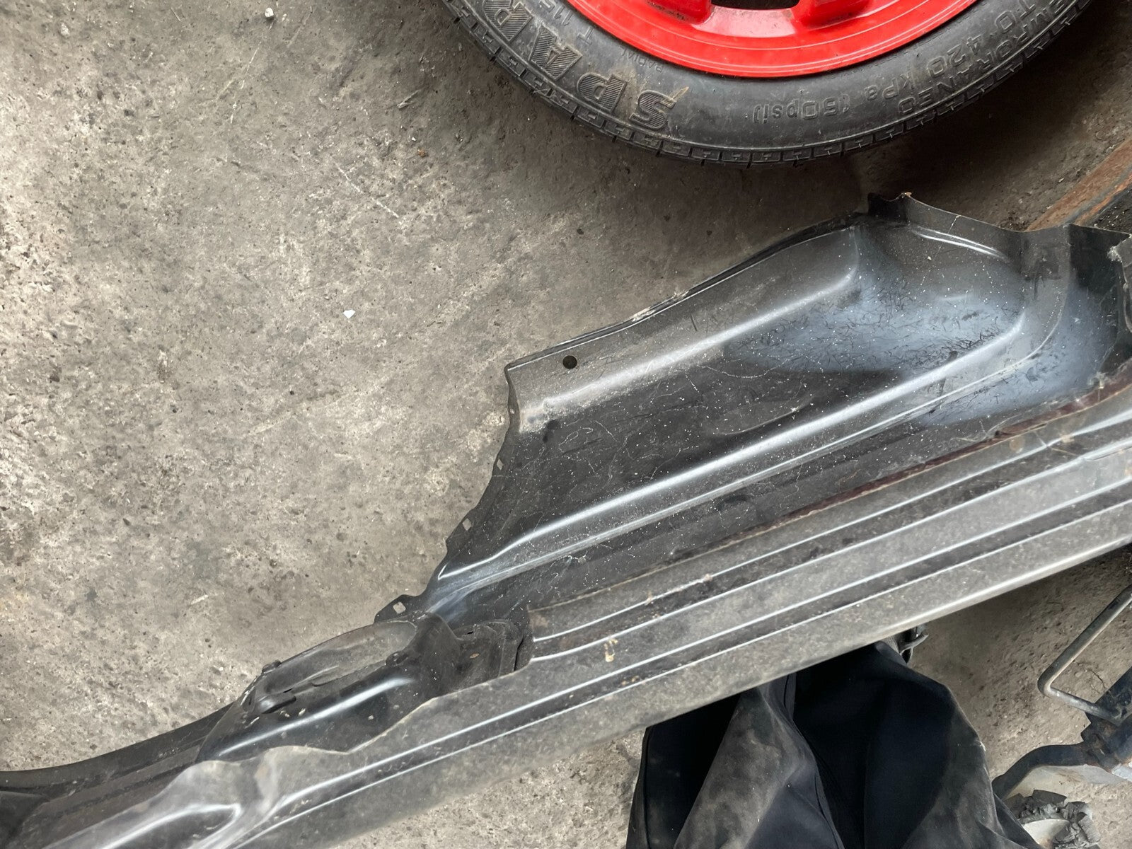 TOYOTA COROLLA E80 NSR PASSENGER SIDE REAR QUARTER PANEL NEW OLD STOCK