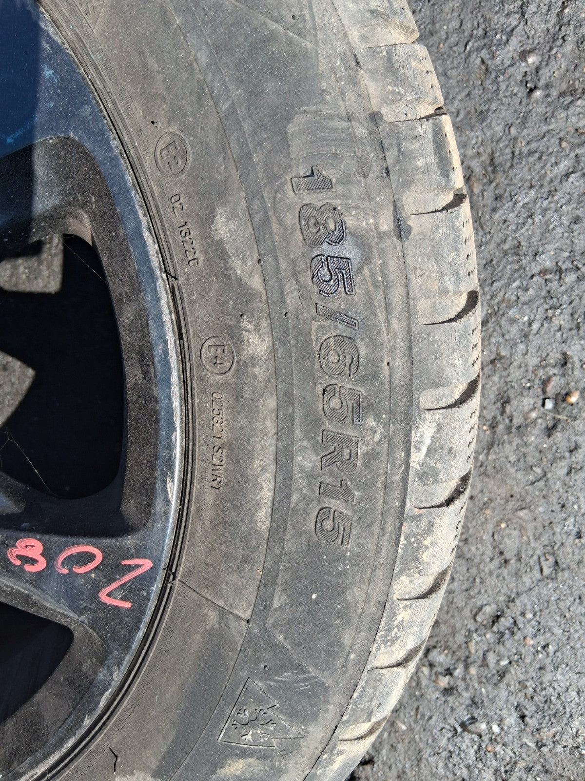 2012 PEUGEOT 208 15 INCH ALLOY WHEEL WITH TYRE 185/65R15