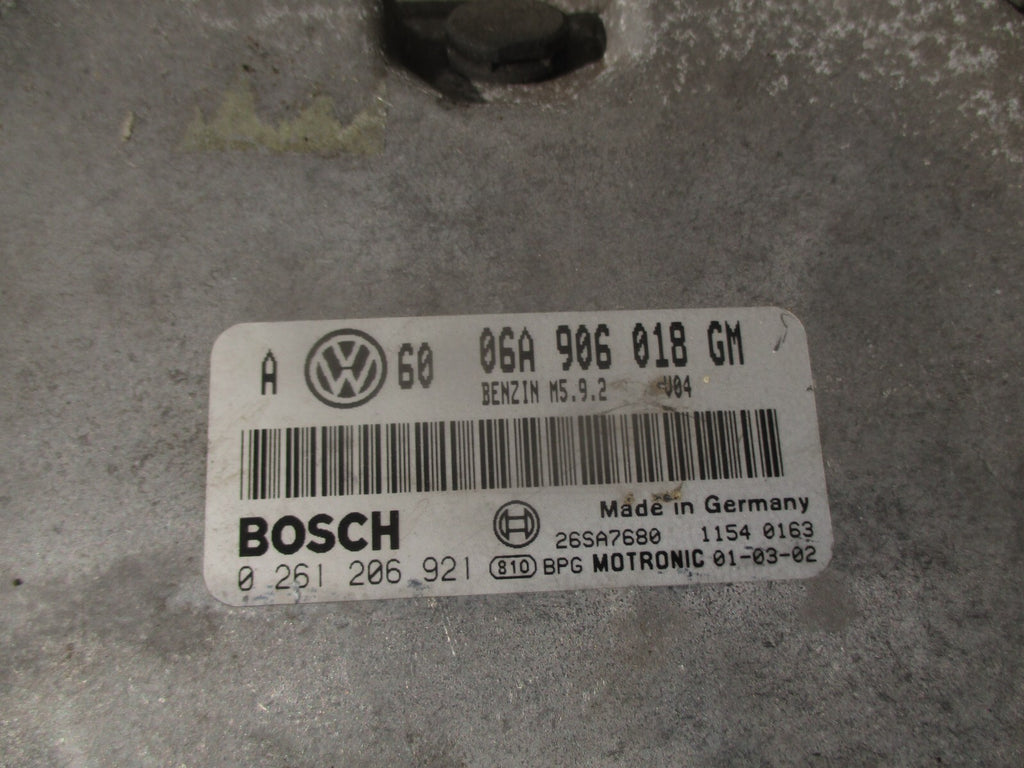 2001 VOLKSWAGEN GOLF MK4 2.0 PETROL ENGINE CONTROL UNIT ECU 06A906018GM