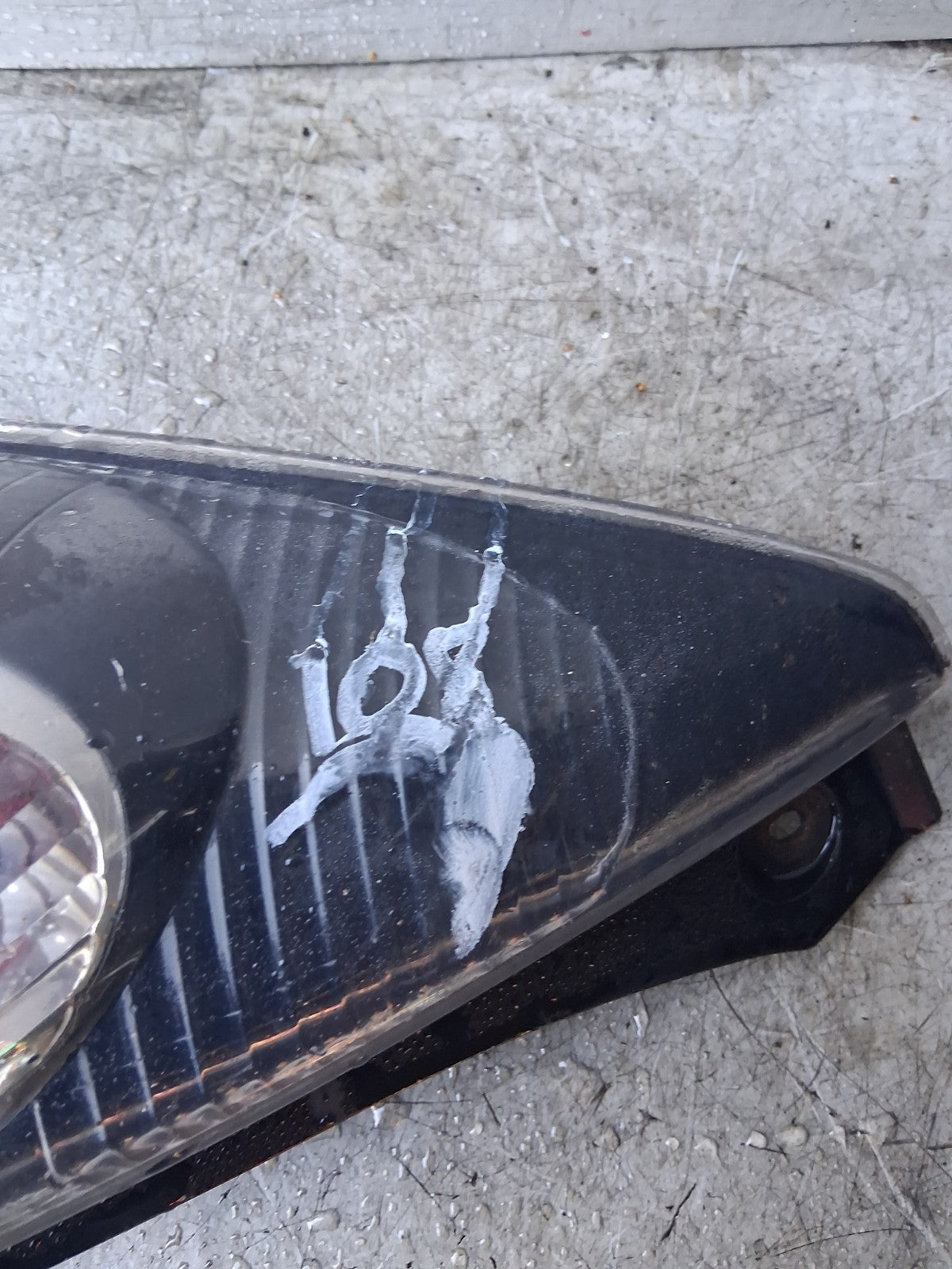 2008 PEUGEOT 108 NSR PASSENGER SIDE REAR LEFT TAIL LIGHT