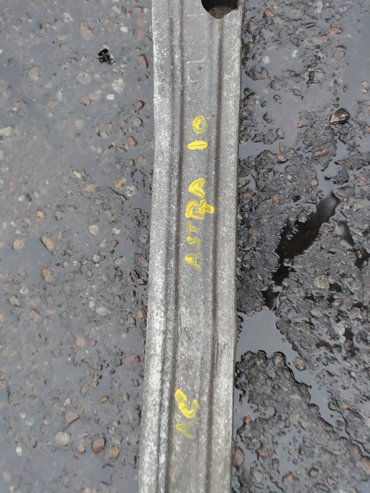 2010 VAUXHALL ASTRA J HATCHBACK MK6 REAR BUMPER REINFORCEMENT CRASH BAR