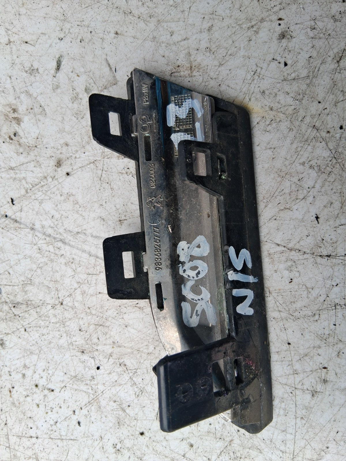 2023 PEUGEOT 5008 MK2 NSF PASSENGER SIDE FRONT LEFT LOWER GRILL TRIM 9836826777