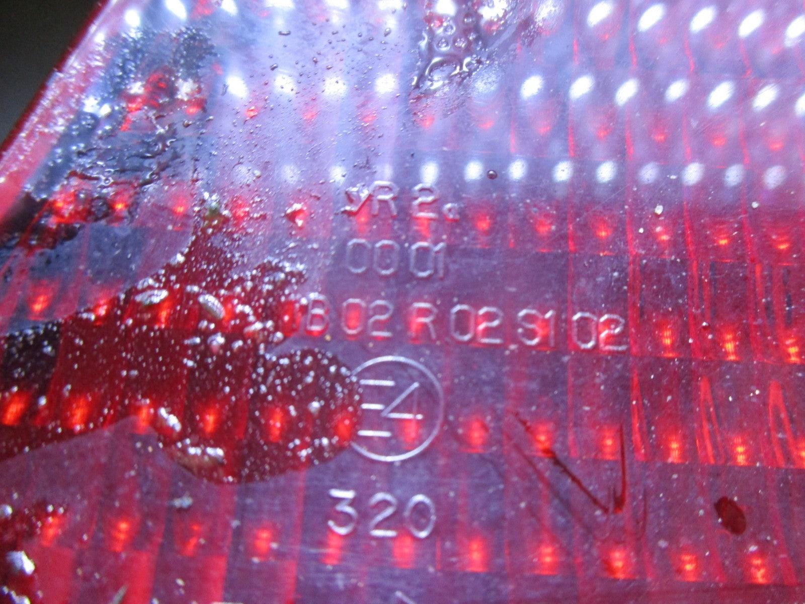 ROVER 200 OSR DRIVERS SIDE REAR TAIL LIGHT LAMP