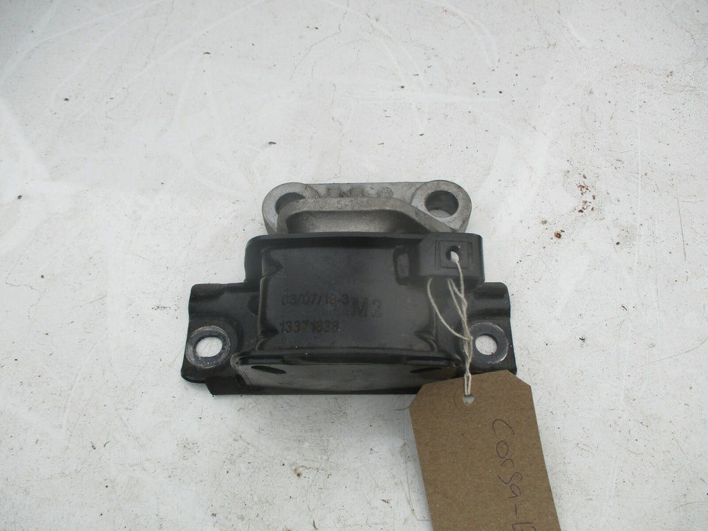 VAUXHALL CORSA E MK4 2018 1.2 PETROL NS PASSENGER SIDE ENGINE MOUNT 13371838